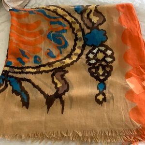 NWT Print scarf 72””c38”